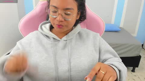 Snapshot of im_angels7 chatting on January 13, 3:12 am Angela online show from January 13, 3:12 am