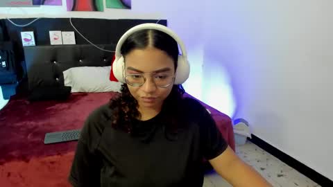 Snapshot of im_angels7 chatting on February 26, 2:37 am Angela online show from February 26, 2:37 am