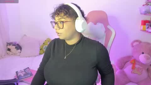 Snapshot of im_angels7 chatting on October 15, 4:12 am Angela online show from October 15, 4:12 am