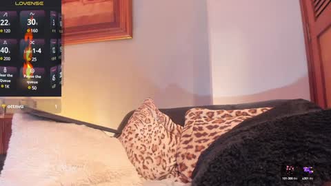 Snapshot of im_dominike chatting on January 19, 9:13 pm im_dominike online show from January 19, 9:13 pm