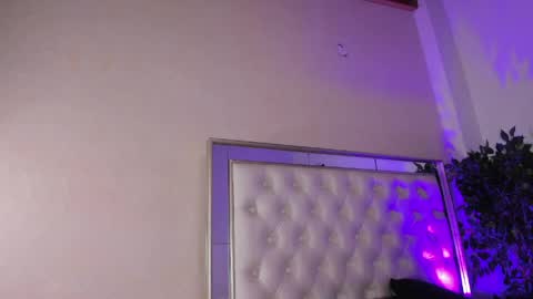 Snapshot of im_felixhunter chatting on June 3, 2:33 pm FELIX online show from June 3, 2:33 pm