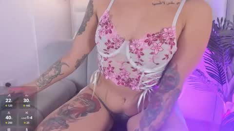 Snapshot of im_kazumi chatting on November 24, 2:28 pm Kazumi online show from November 24, 2:28 pm