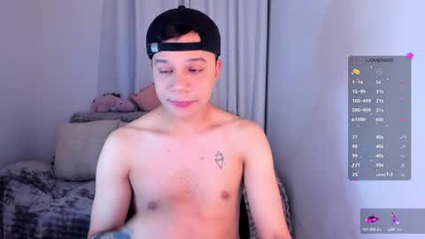 Snapshot of im_marco chatting on December 23, 2:20 am Marco online show from December 23, 2:20 am