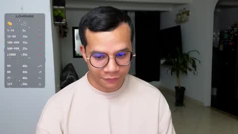 Snapshot of im_marco chatting on February 6, 5:01 am Marco online show from February 6, 5:01 am