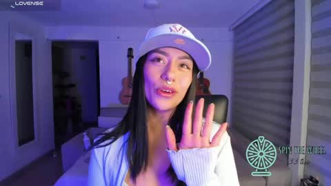 im_mariana online show from March 31, 3:41 am