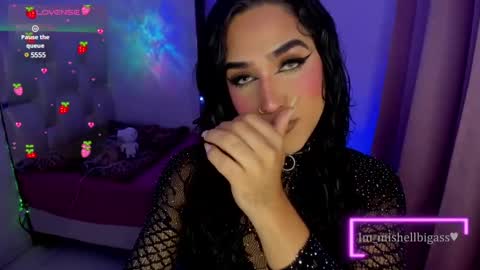 Snapshot of im_miabigass chatting on January 1, 9:39 am Mishell Martinez INSTAGRAM im mishellbigass online show from January 1, 9:39 am