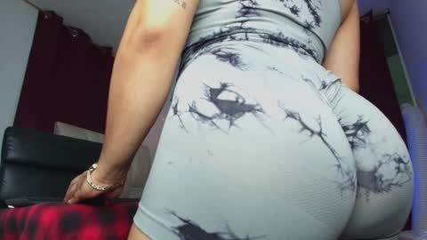 Mishell Martinez    INSTAGRAM im mishellbigass online show from January 17, 7:02 am