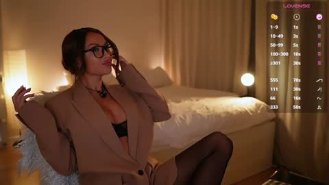 Milla online show from December 27, 4:54 pm