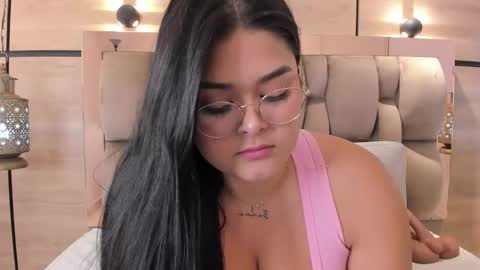 Snapshot of im_mou_ chatting on January 17, 12:54 pm im mou online show from January 17, 12:54 pm