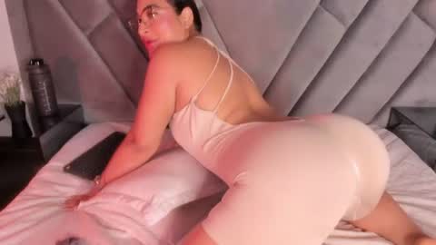 Snapshot of im_natalieefoster chatting on June 20, 10:29 am natalie online show from June 20, 10:29 am
