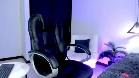 Snapshot of im_ralff chatting on May 25, 4:07 am RALF online show from May 25, 4:07 am