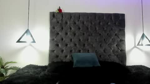 Snapshot of im_ralff chatting on May 28, 5:54 pm RALF online show from May 28, 5:54 pm