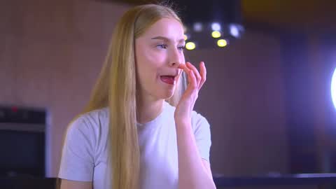 Snapshot of im_sexy_and_i_know_it_ chatting on February 20, 4:29 pm Brie online show from February 20, 4:29 pm