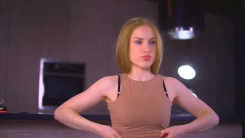 Snapshot of im_sexy_and_i_know_it_ chatting on March 2, 4:03 pm Brie online show from March 2, 4:03 pm