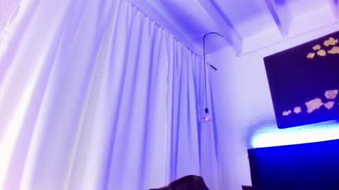 Snapshot of im_shannon_44 chatting on March 12, 5:13 am im_shannon_44 online show from March 12, 5:13 am