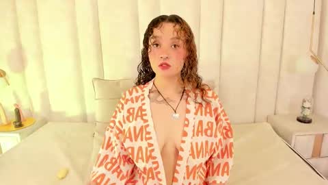 Tara Black online show from December 23, 4:32 am