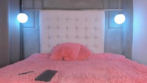 Snapshot of im_tiffany_ chatting on February 5, 4:28 am im tiffany online show from February 5, 4:28 am