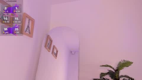 Snapshot of im_tiffany_ chatting on February 6, 4:39 am im tiffany online show from February 6, 4:39 am