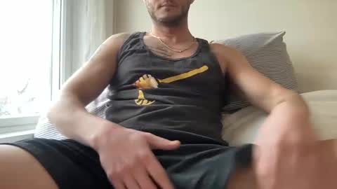 Snapshot of imamouthful20 chatting on January 7, 4:59 pm ImAMouthful online show from January 7, 4:59 pm