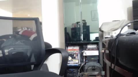 Snapshot of imanlolo789__ chatting on January 29, 10:16 am Imanlolo789   formerly known as Slimrodxxx  independent model online show from January 29, 10:16 am