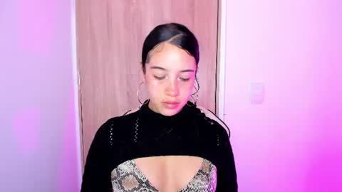 Snapshot of imcharlot_ chatting on July 18, 2:16 am charlot online show from July 18, 2:16 am