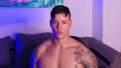 imconor online show from April 8, 10:43 pm