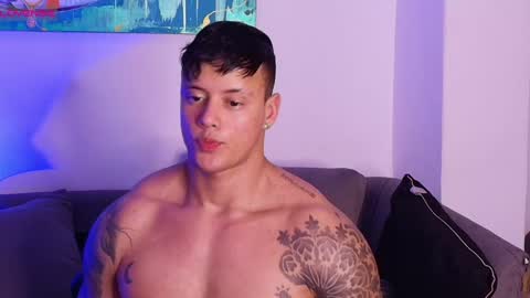 imconor online show from April 10, 9:41 pm