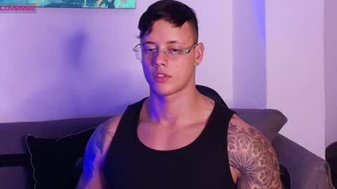 imconor online show from April 21, 8:34 pm