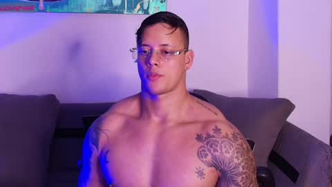 imconor online show from April 23, 9:39 pm