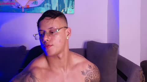 imconor online show from April 27, 10:19 pm