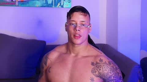Snapshot of imconor chatting on May 14, 10:16 pm imconor online show from May 14, 10:16 pm