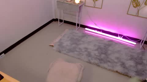 Ashley online show from December 19, 2:02 pm