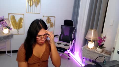 Ashley online show from December 23, 2:50 pm