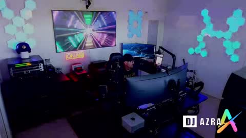 Snapshot of imdjazra chatting on January 12, 4:40 pm DJ Azra online show from January 12, 4:40 pm