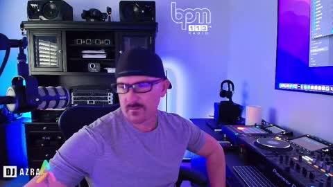 Snapshot of imdjazra chatting on October 10, 12:53 am DJ Azra online show from October 10, 12:53 am