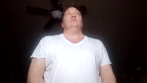 Iminyourroom online show from January 3, 9:47 am