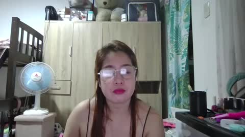 Snapshot of immaculate02 chatting on December 2, 4:53 am Immaculate02 online show from December 2, 4:53 am