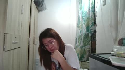 Snapshot of immaculate02 chatting on March 9, 5:22 am Immaculate02 online show from March 9, 5:22 am