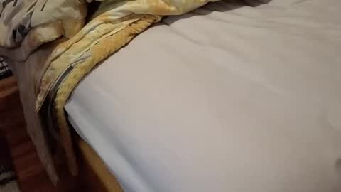 immature_amateur online show from March 1, 9:39 pm