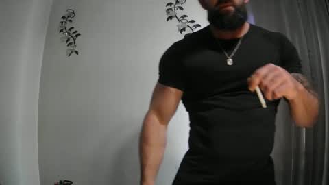 Snapshot of imnewherelollol chatting on October 9, 2:37 pm Majordadbod101 online show from October 9, 2:37 pm