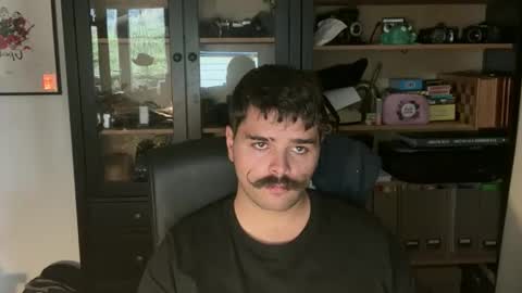 Snapshot of imnothuman22 chatting on November 17, 2:12 pm imnothuman22 online show from November 17, 2:12 pm