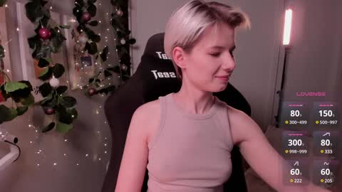 Mia online show from January 4, 5:16 pm