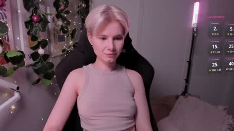 Mia online show from January 11, 5:29 pm