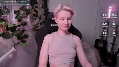 Mia online show from February 4, 10:00 am