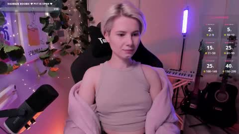 Mia online show from February 18, 9:43 am