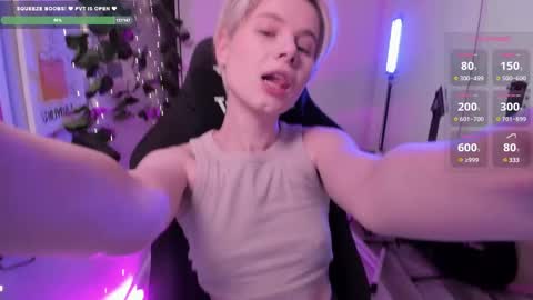 Mia online show from February 19, 12:55 pm