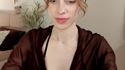 Snapshot of imogensy chatting on April 29, 4:44 pm my name Imo Fansly online show from April 29, 4:44 pm