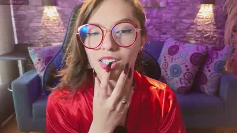 Karen  online show from September 10, 7:25 pm