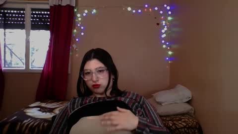 Snapshot of imsohornydacom chatting on June 4, 6:03 pm Florencia online show from June 4, 6:03 pm