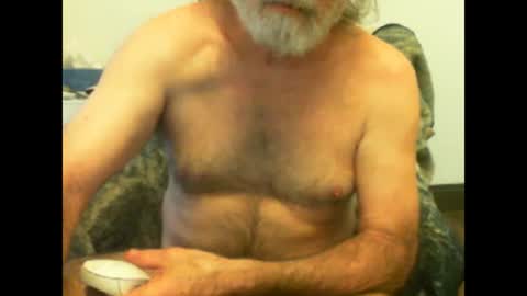 Snapshot of imtonedeaf3 chatting on October 10, 4:28 pm imtonedeaf3 online show from October 10, 4:28 pm